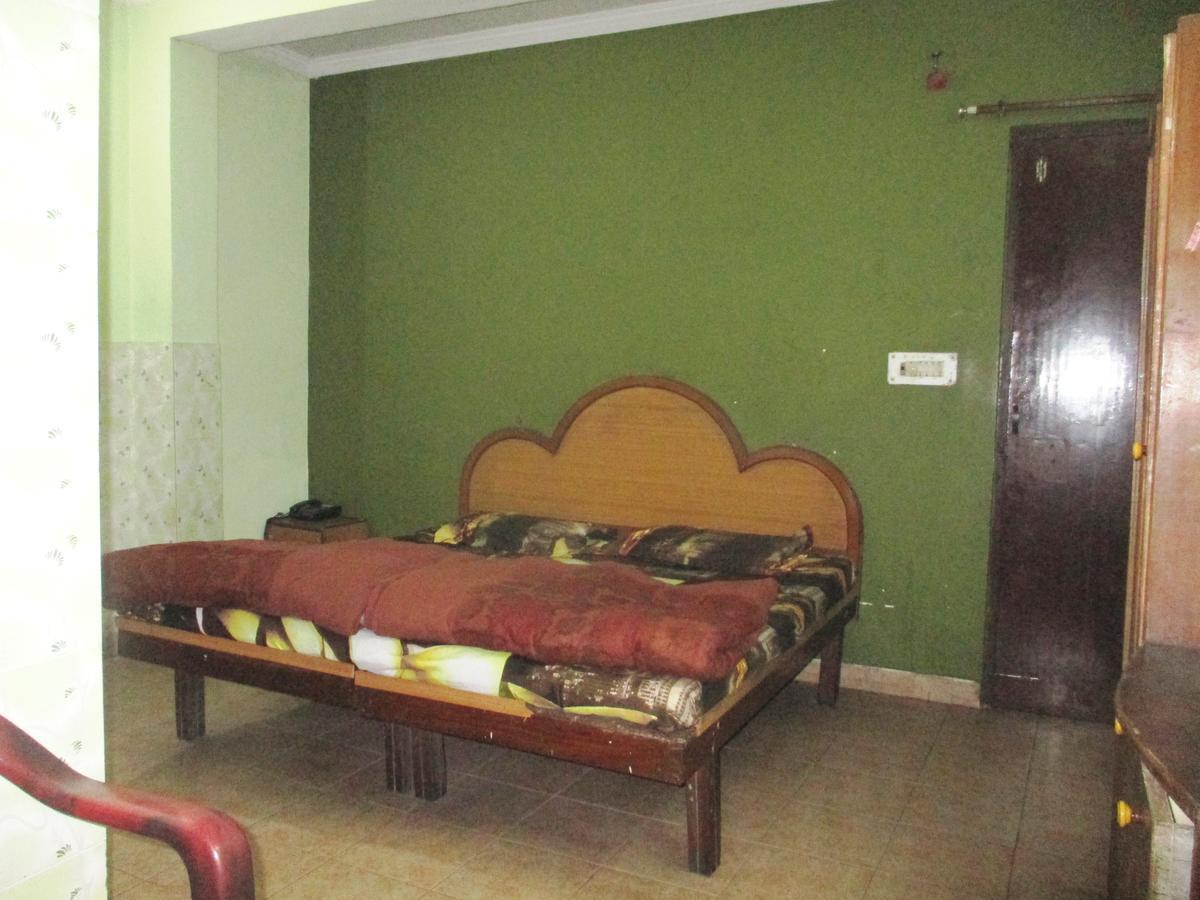 Hotel Shiv Palace Dehradun Exterior photo