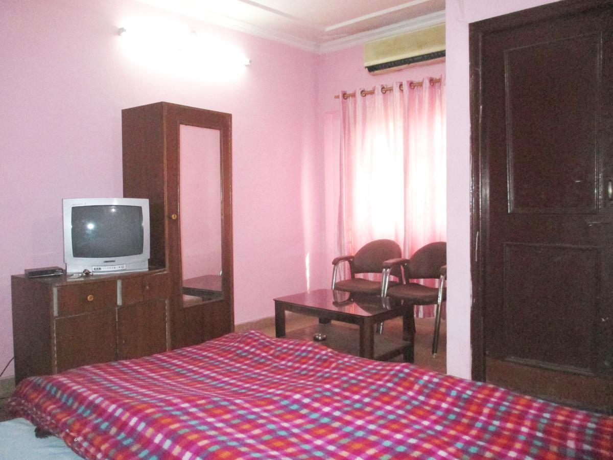 Hotel Shiv Palace Dehradun Exterior photo